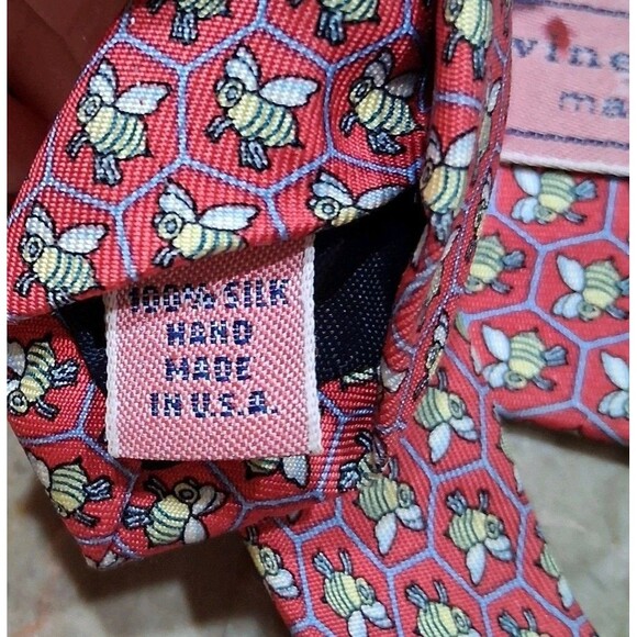 VINEYARD VINES Boys Pink Honey Bee Print Silk Neck Tie 50x3.0" Fun Cute Holiday - Picture 5 of 6